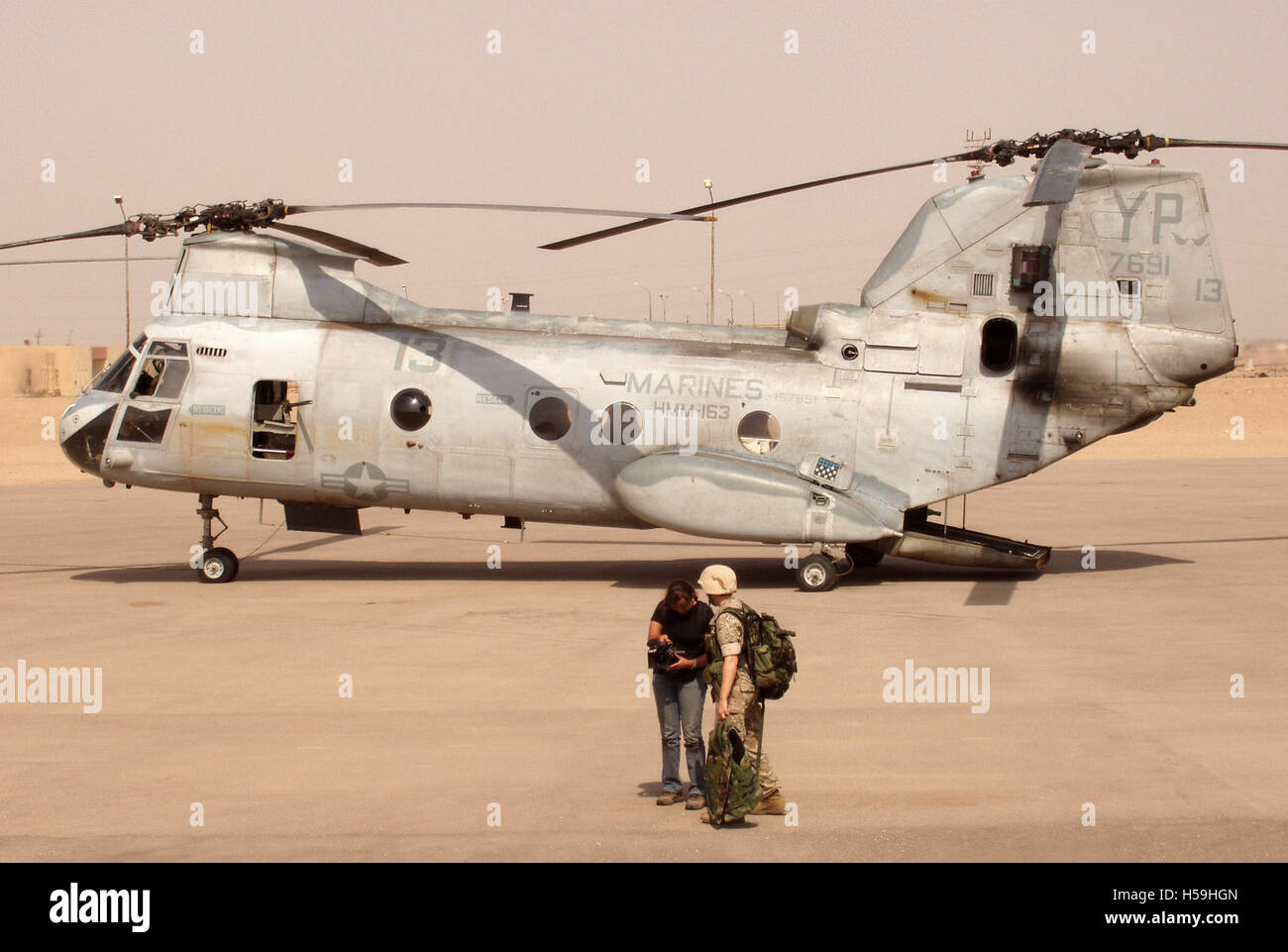 19th Oct. 2003 A U.S. Marine Corps CH-46E Sea Knight helicopter at Al Faw in southern Iraq. Stock Photo