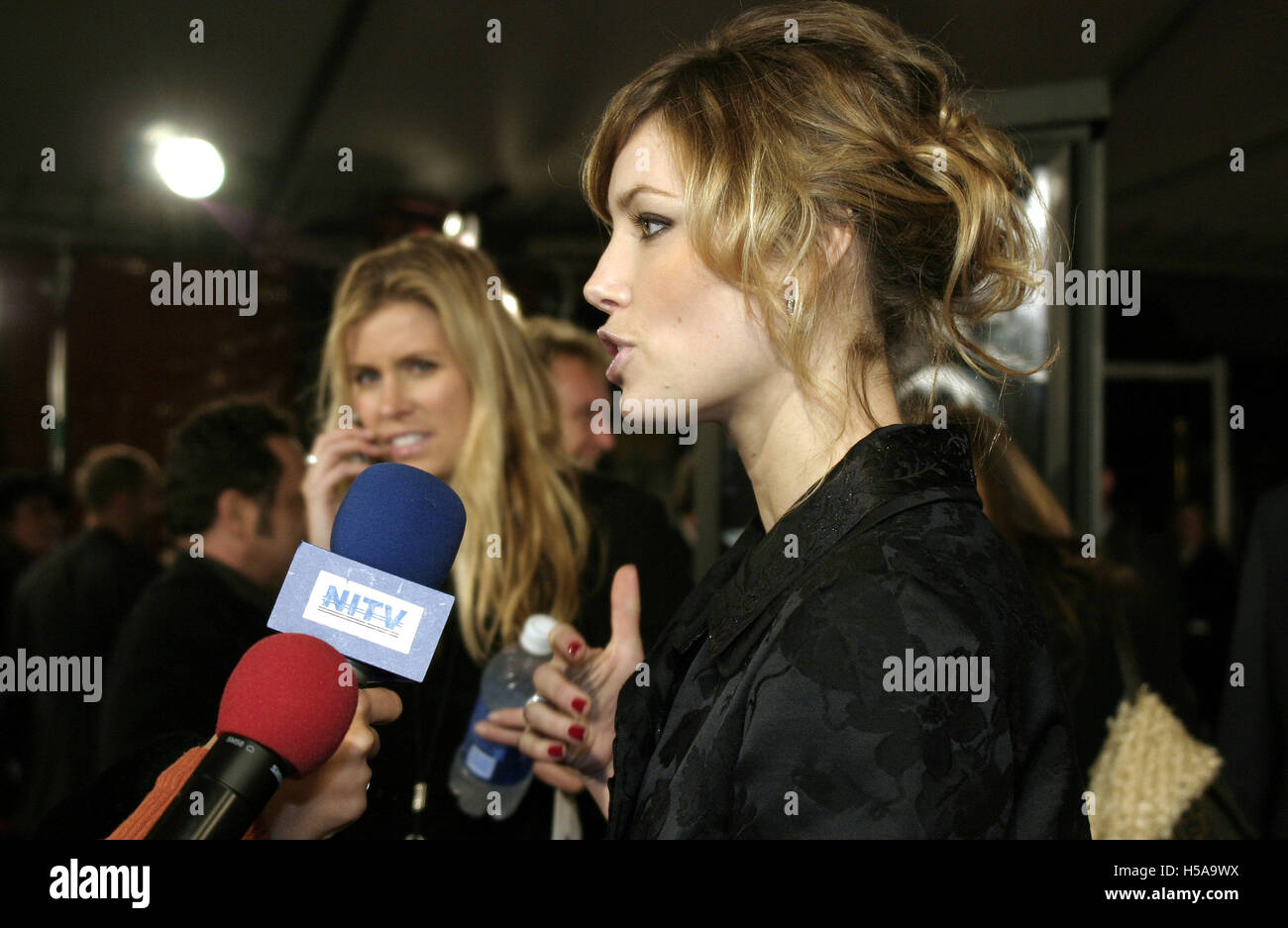 Эмбер николь миллер нью. Пленка со знаменитостями. Джейн эрин керри и джим керри. Celebrity sex tape (scott wheeler) (2012). Знаменитые кадры из клипов.