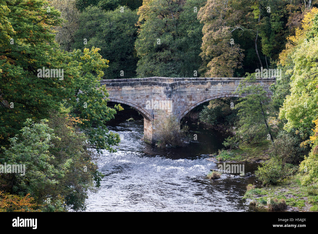 Bridge over  River Dee White Water Berwyn  Llangollon Wales Stock Photo