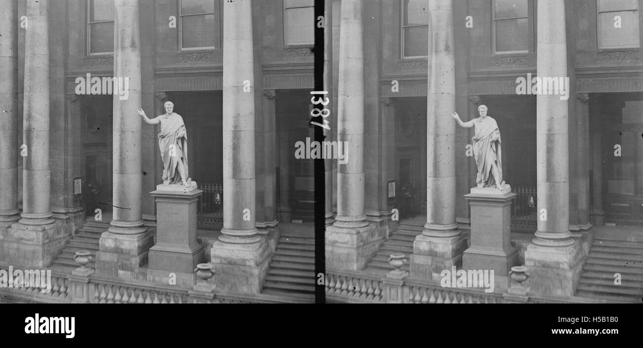 Moving statue hires stock photography and images Alamy