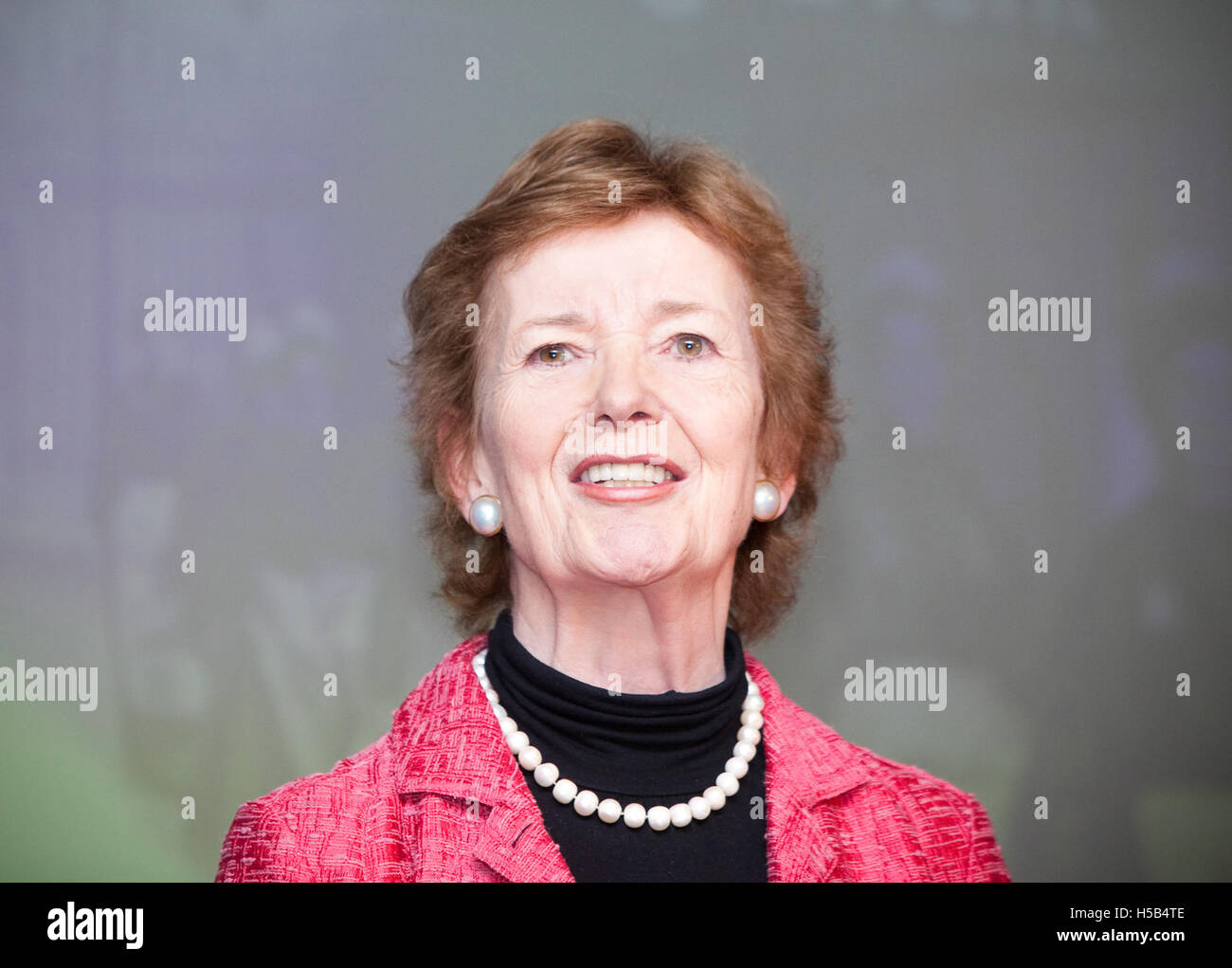 Mary Robinson, the former President of Ireland and UN High Commissioner ...