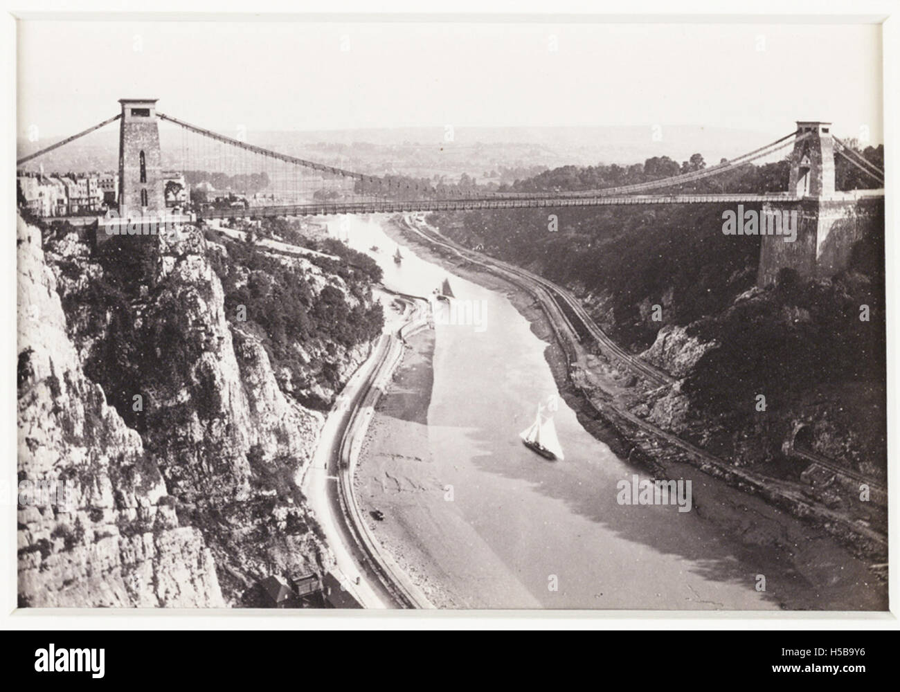 イギリス風景　Bristol’s Clifton Bridge 版画 Vintage Clifton Suspension Bridge Engraving Bristol England