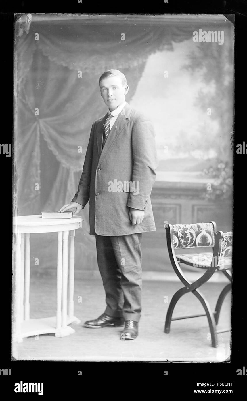 Reference archival collection historical hi-res stock photography and ...