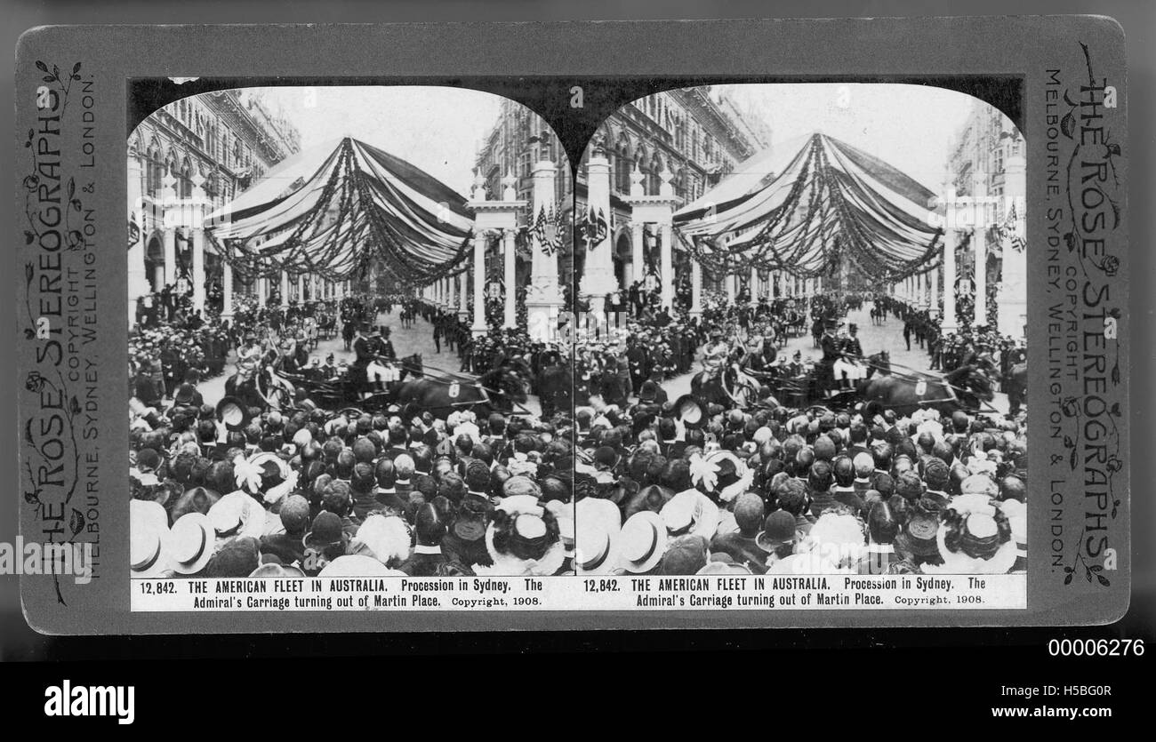 Stereoscope card of a procession in Sydney to commemorate the visit of the Great White Fleet Stock Photo