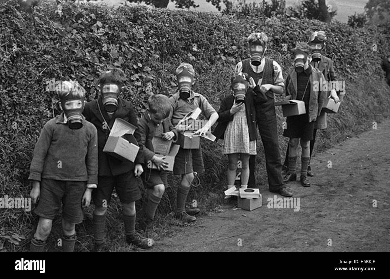 Evacuees world war wales hi-res stock photography and images - Alamy