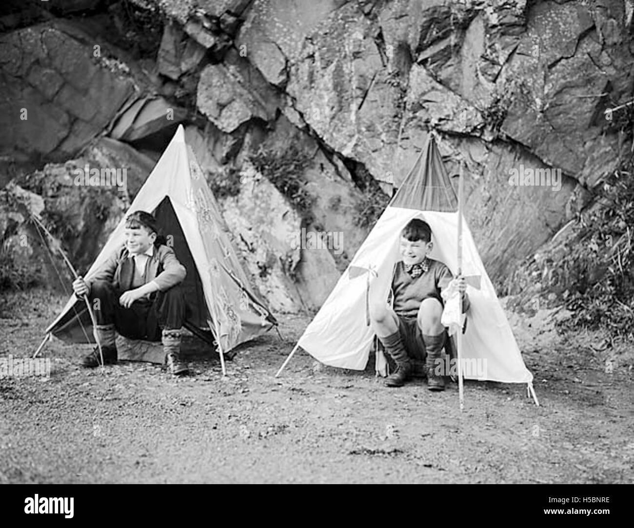 Boys in wigwams, Barmouth Stock Photo