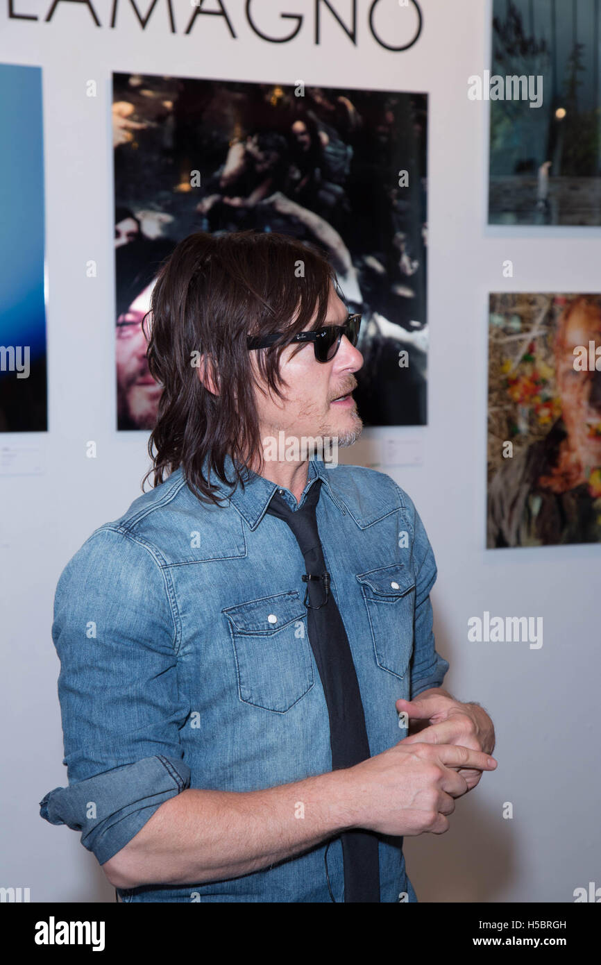 Actor Norman Reedus attends Norman Reedus: A Fine Art Photography Exhibition at Voila! Gallery on November 22, 2015 in Los Angeles, California, USA Stock Photo