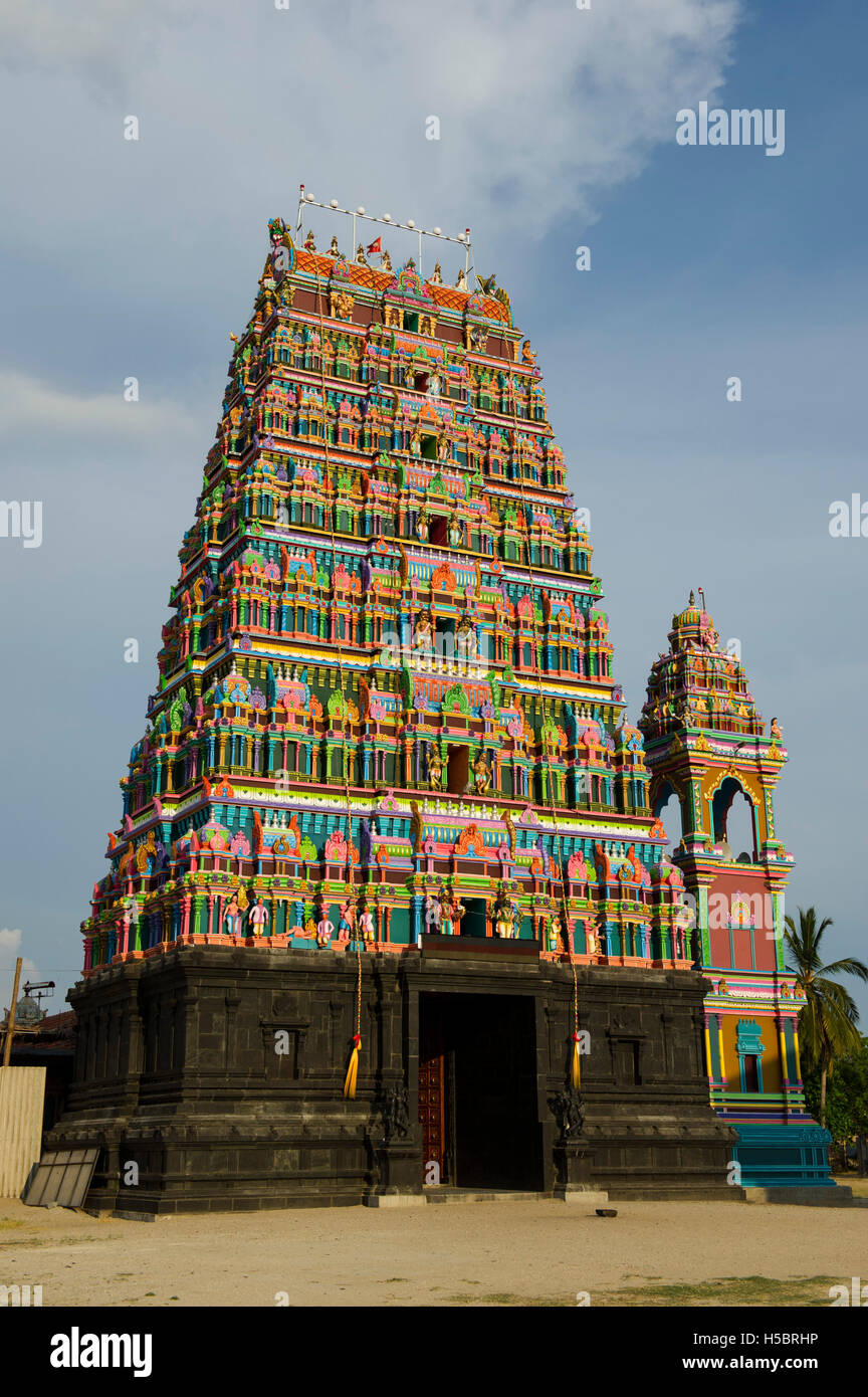 Mankuppen Pillayar Hindu Temple, Kayts, Jaffna Peninsula, Sri ...
