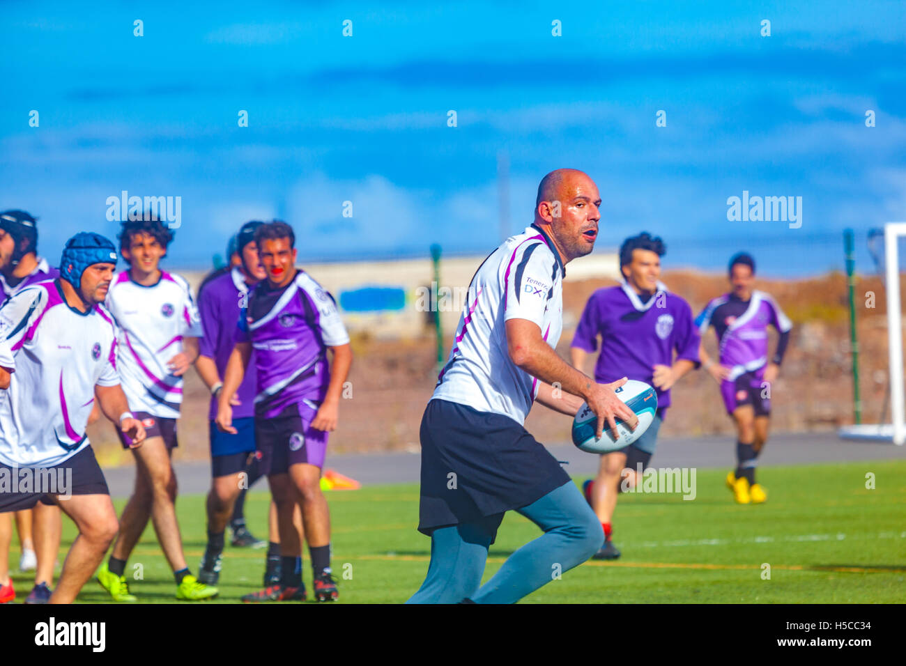 male adult rugby match Stock Photo - Alamy