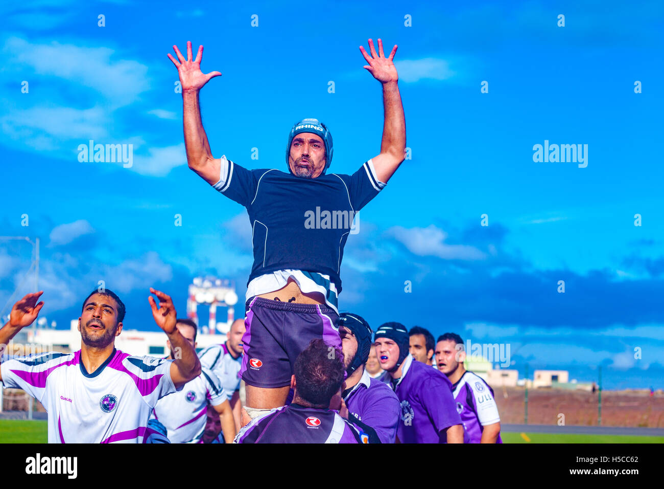 male adult rugby match Stock Photo Alamy