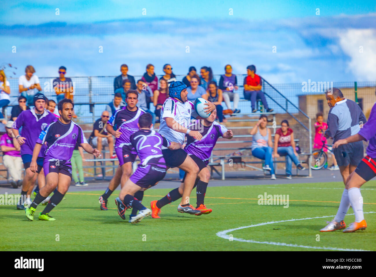 male adult rugby match Stock Photo Alamy