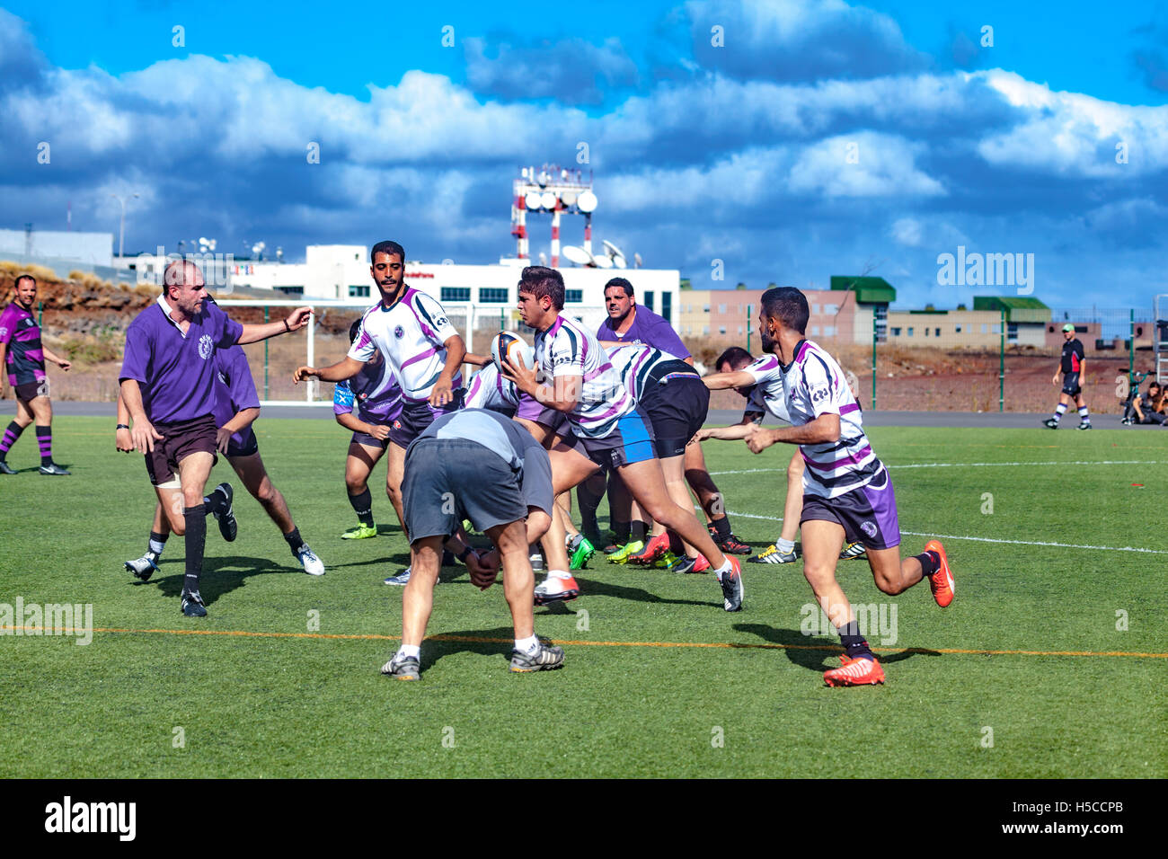 male adult rugby match Stock Photo Alamy