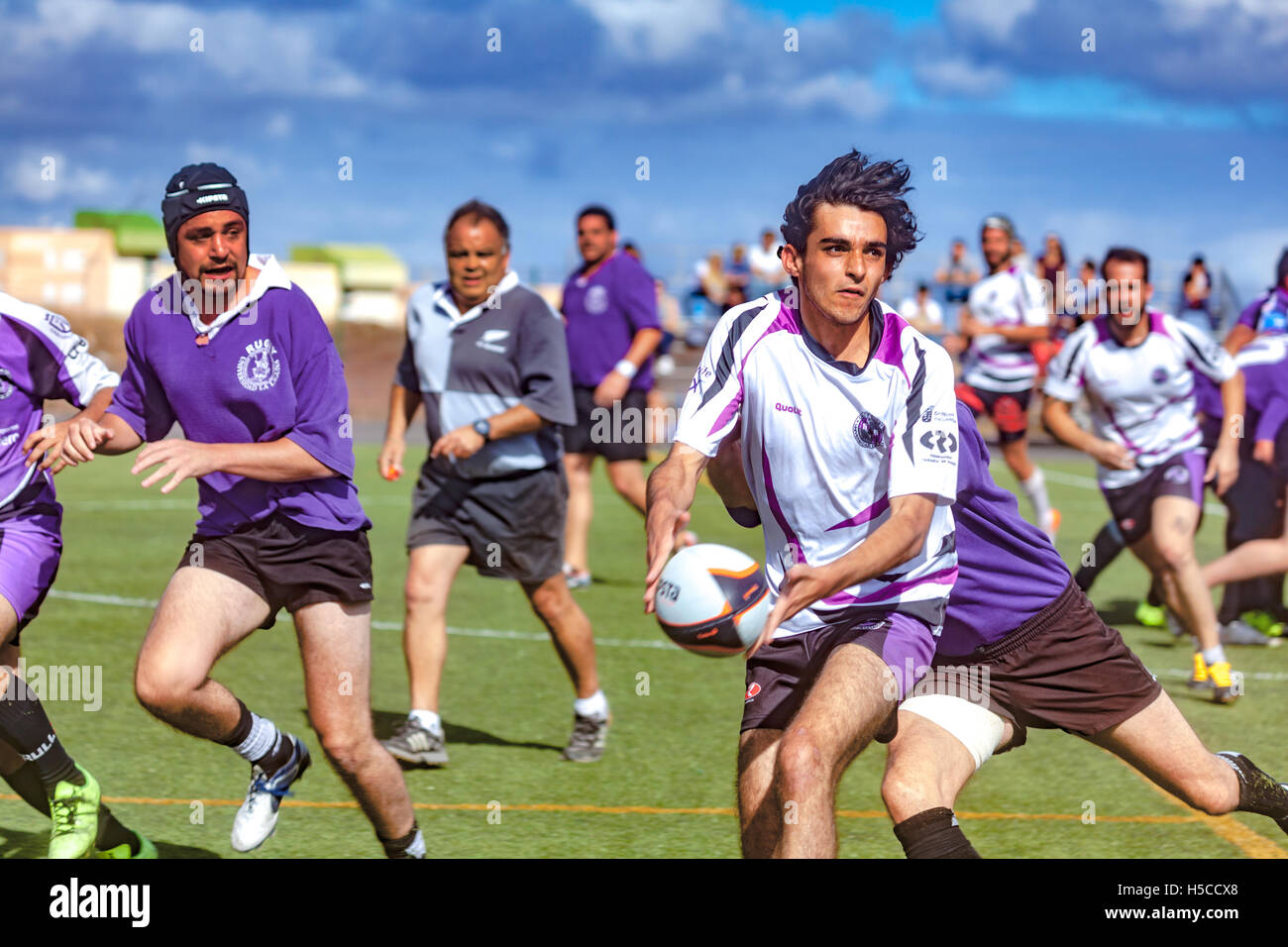 male adult rugby match Stock Photo Alamy