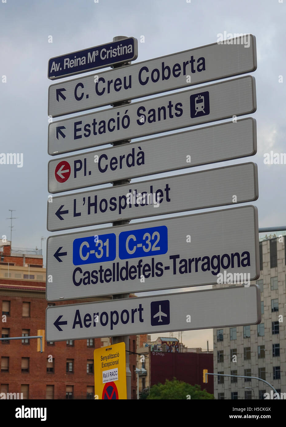 Traffic direction signs in Barcelona Stock Photo - Alamy
