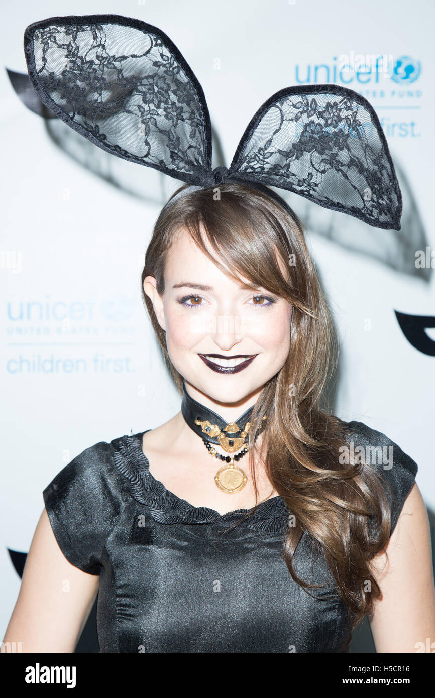 Milana Vayntrub attends UNICEF Black & White Masquerade Ball at Masonic Lodge at Hollywood Cemetery on October 30, 2015 in Los Angeles, California, USA Stock Photo