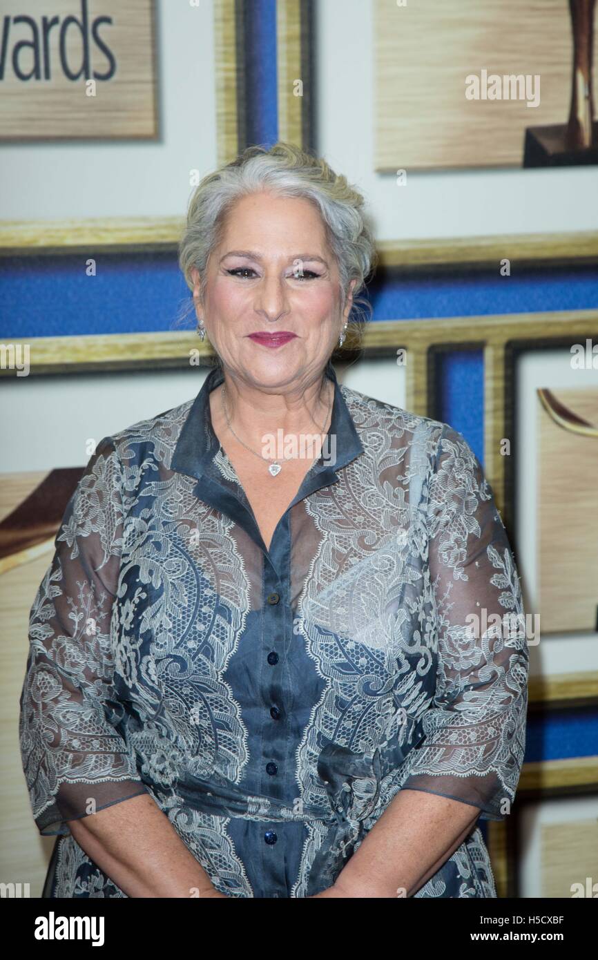 marta kauffman marta kauffman