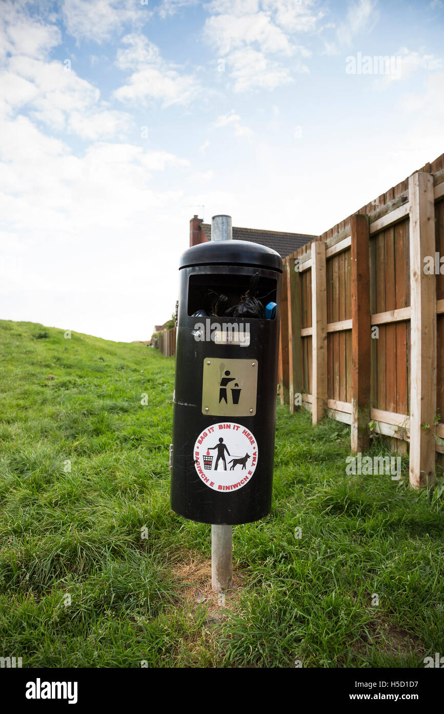 dog poop bin Stock Photo Alamy