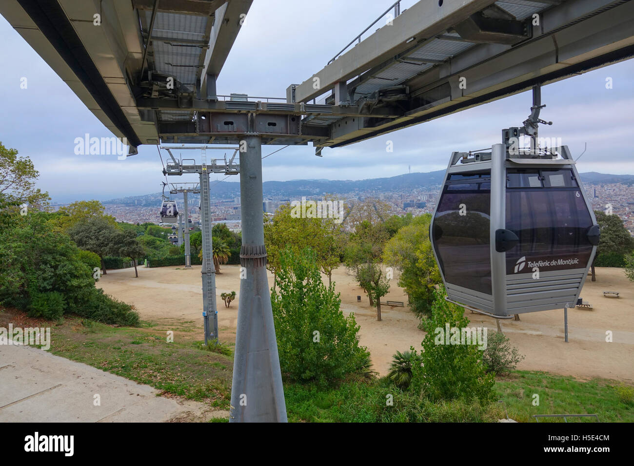 The Teleferic ropeway cable car to Montjuic in Barcelona Stock Photo ...