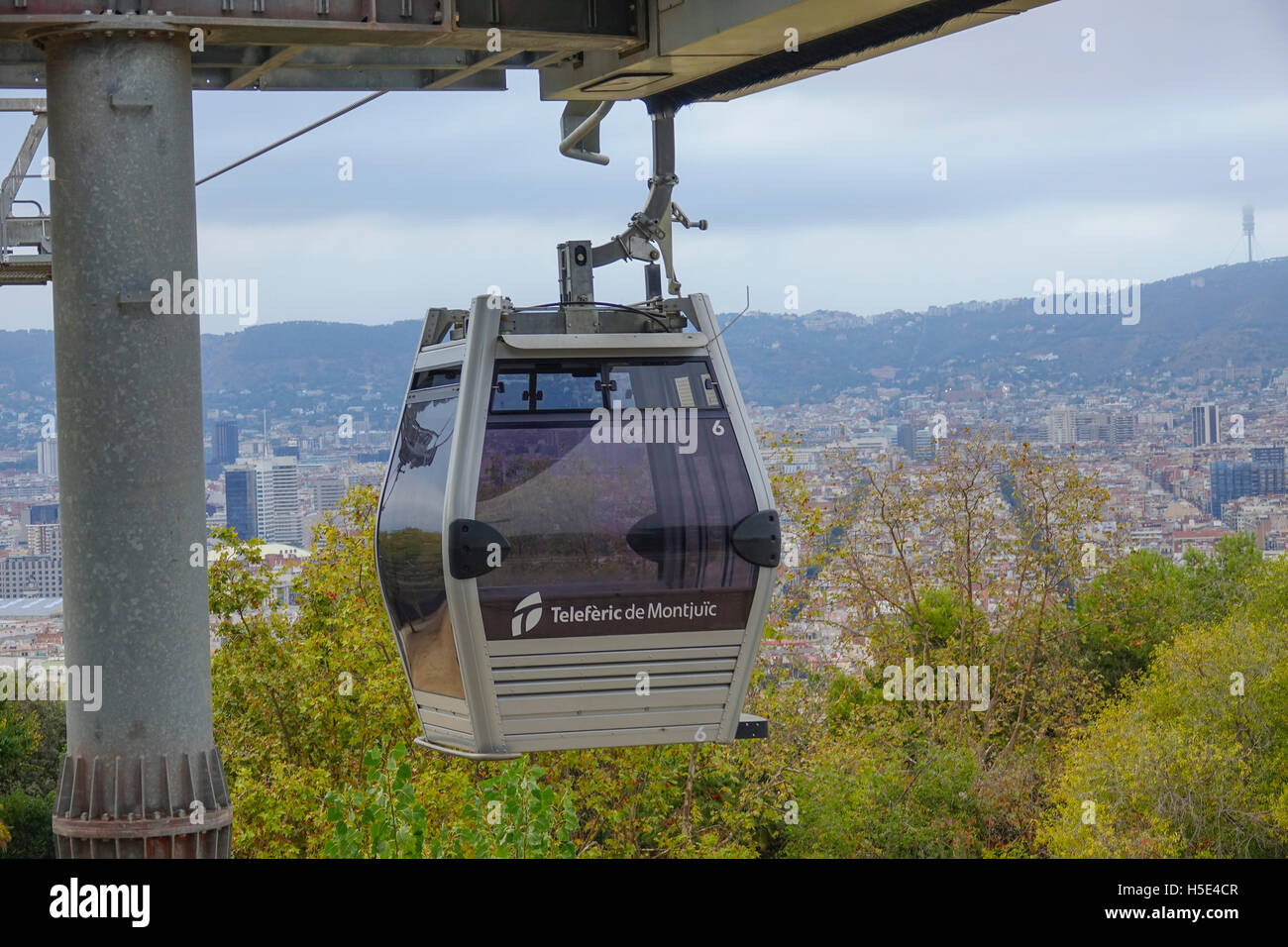 The Teleferic ropeway cable car to Montjuic in Barcelona Stock Photo ...