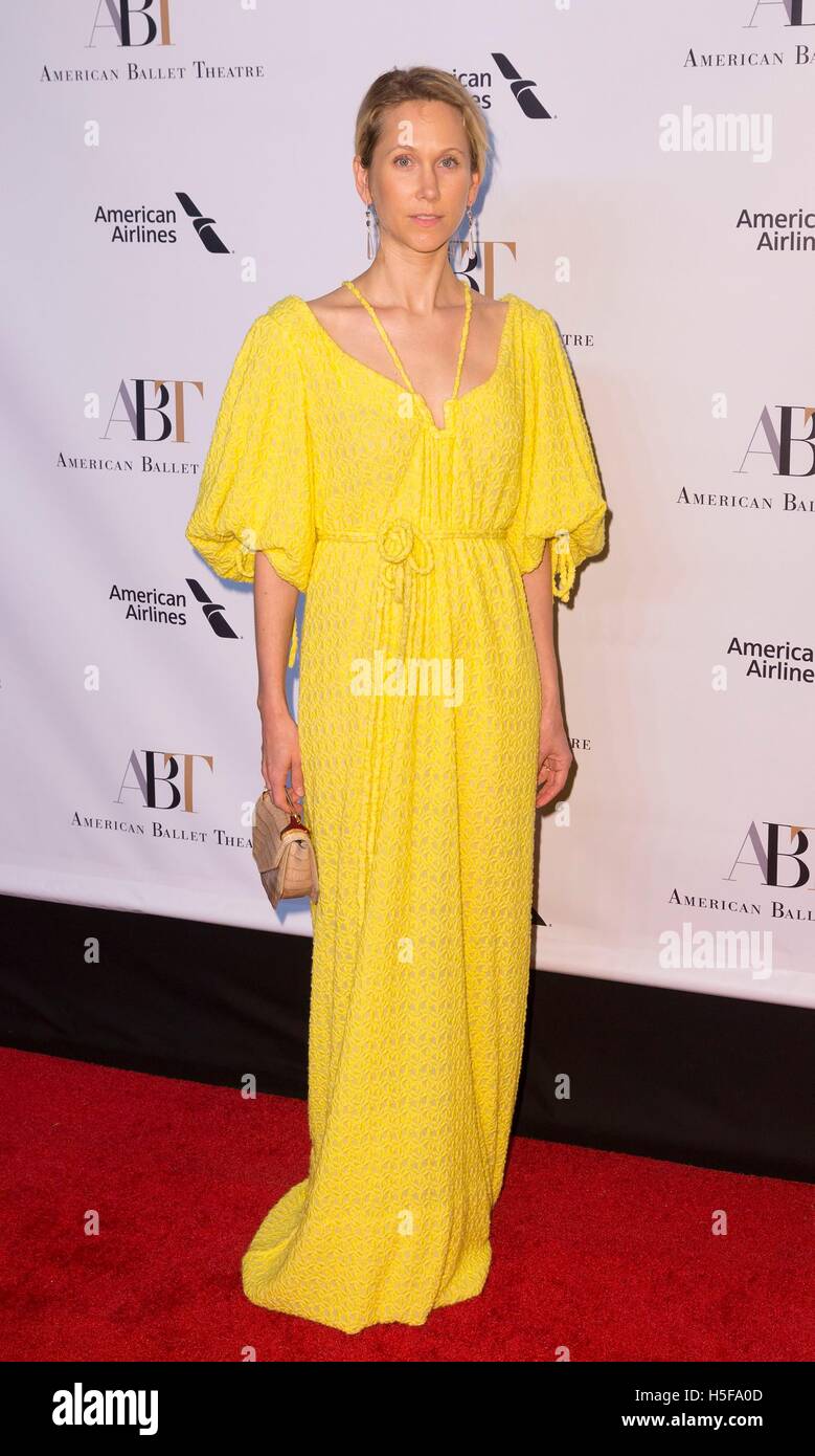 New York, NY, USA. 20th Oct, 2016. Indre Rockefeller at arrivals for ...