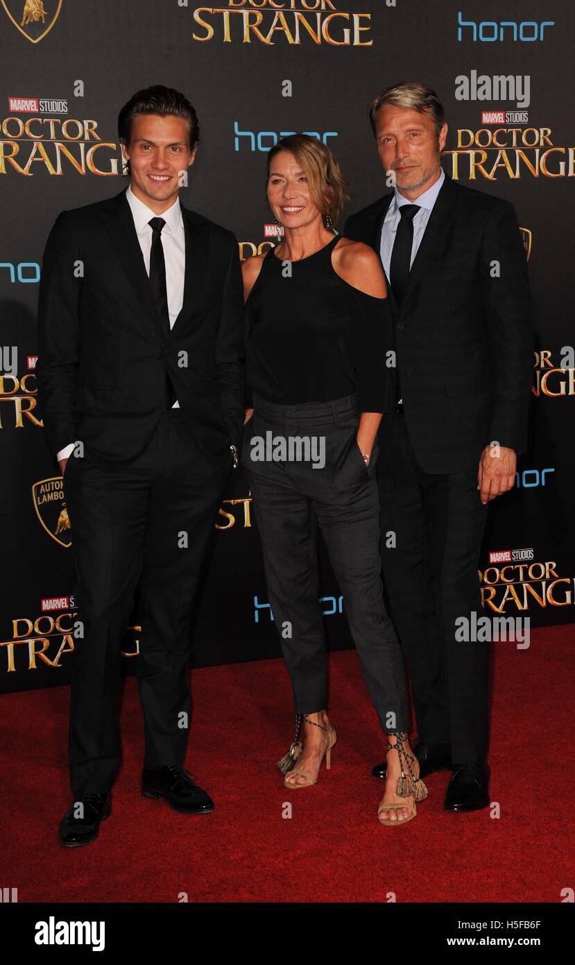 Los Angeles, CA, USA. 20th Oct, 2016. Mads Mikkelsen, family at arrivals  for DOCTOR STRANGE Premiere,