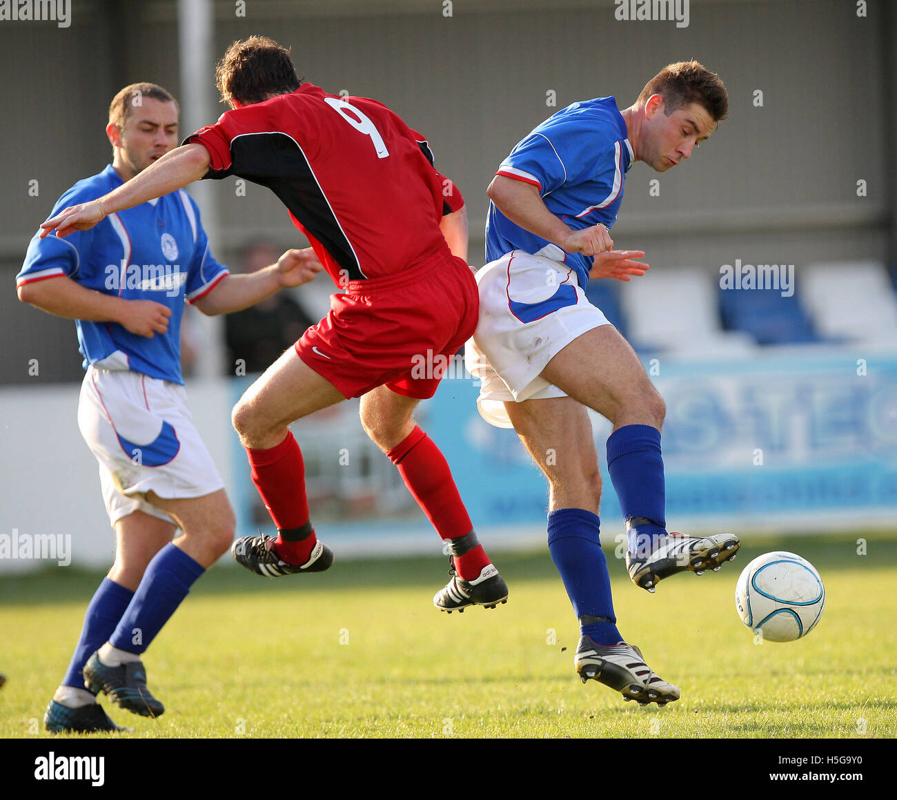 Ryan Maxwell of Billericay and Lee Williams of East Thurrock