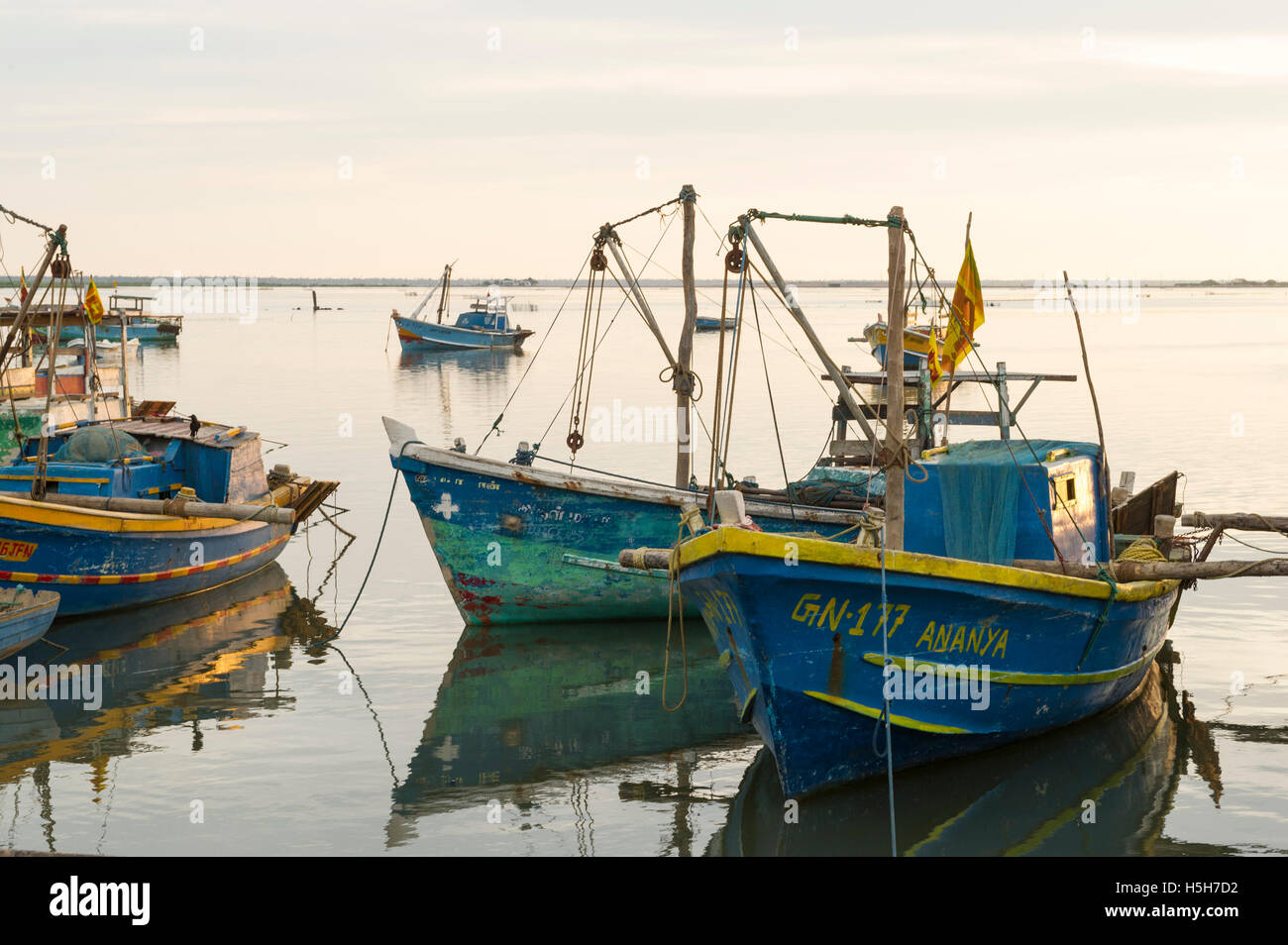 Jaffna fishing port hi-res stock photography and images - Alamy