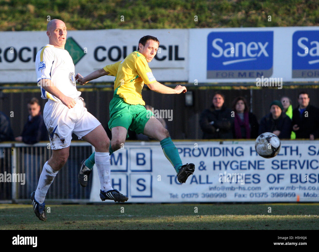 David Bryant goes close to a goal for Thurrock - Thurrock vs AFC Wimbledon - Blue Square Conference South at Ship Lane, Purfleet, Essex - 21/02/09. Stock Photo