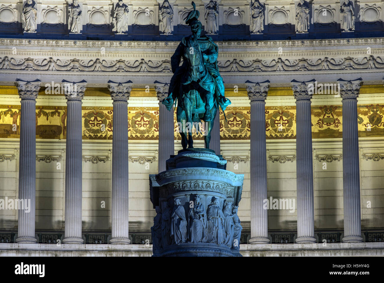 Night view of the equestrian statue of Vittorio Emanuele, Altare della Patria, Rome, Lazio, Italy Stock Photo