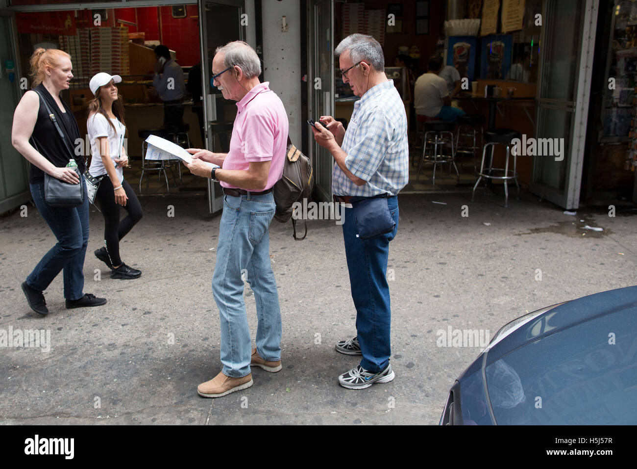 Street scene in New York City , USA Stock Photo - Alamy