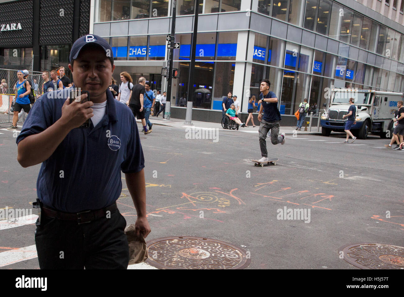 Street scene in New York City , USA Stock Photo - Alamy