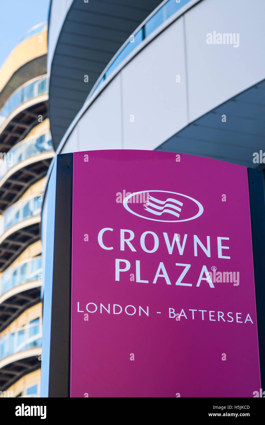 Crowne Plaza hotel, Battersea, London, England, U.K. Stock Photo