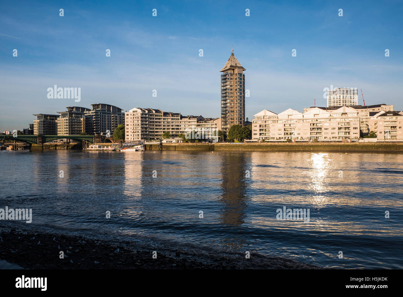 Chelsea Harbour waterfront, River Thames, London, England, U.K Stock