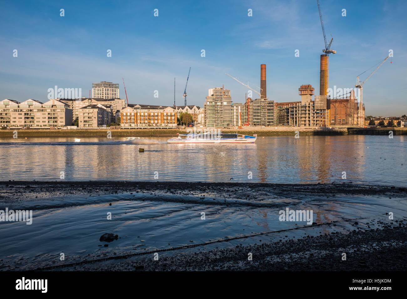Chelsea Waterfront Stock Photos & Chelsea Waterfront Stock Images - Alamy
