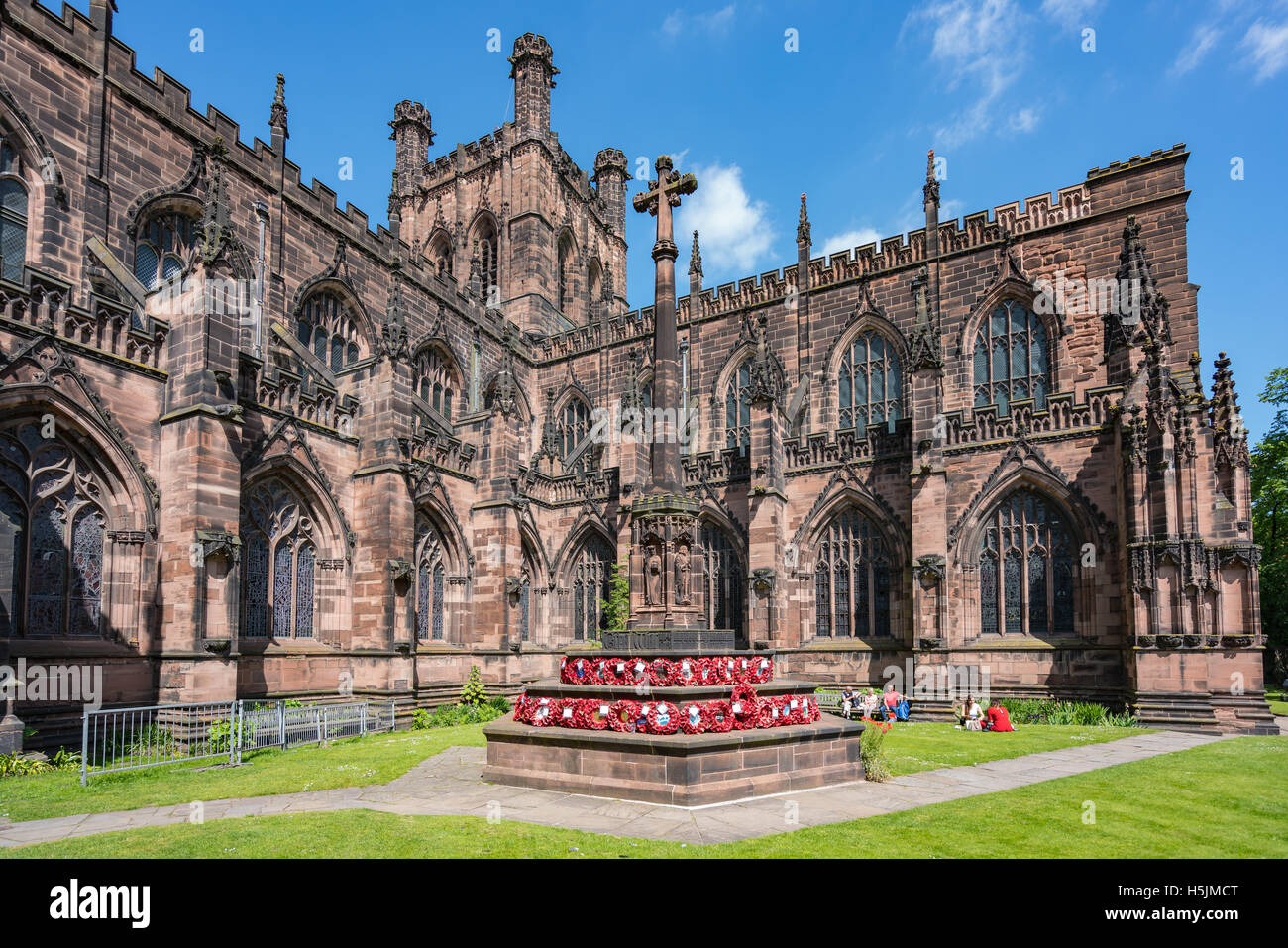 Poppy wreaths laid on the Great War Memorial at Chester Cathedral Stock Photo