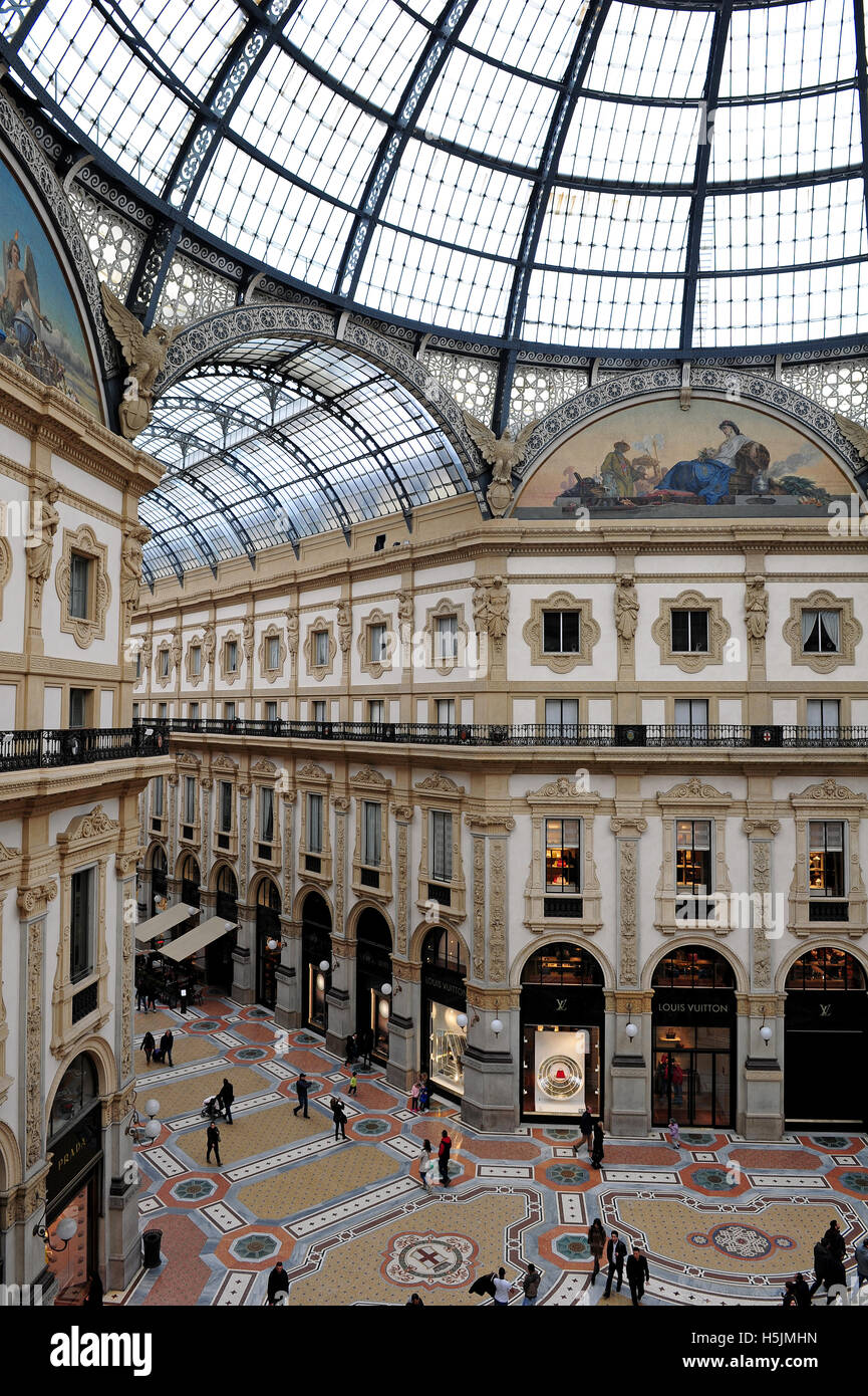 The newly restored Galleria Vittorio Emanuele II in Milan, Italy Stock Photo