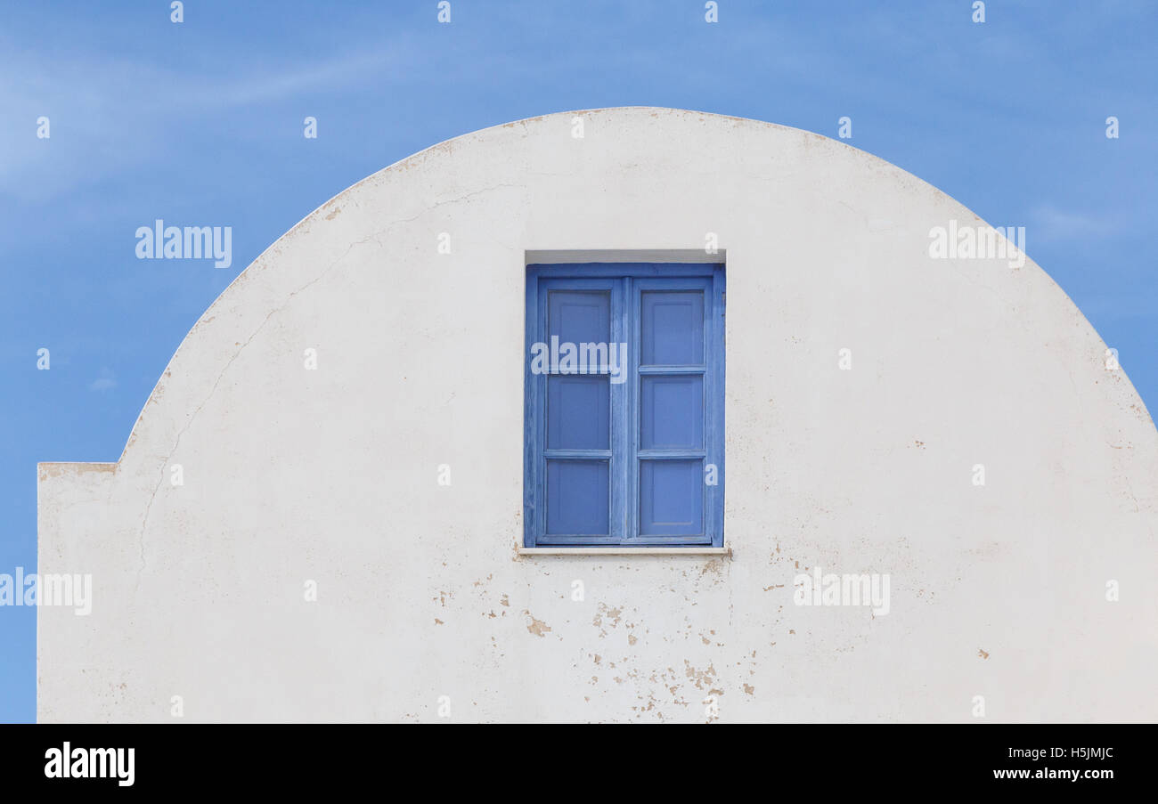 traditional whitewashed Cycladic house on Santorini Stock Photo