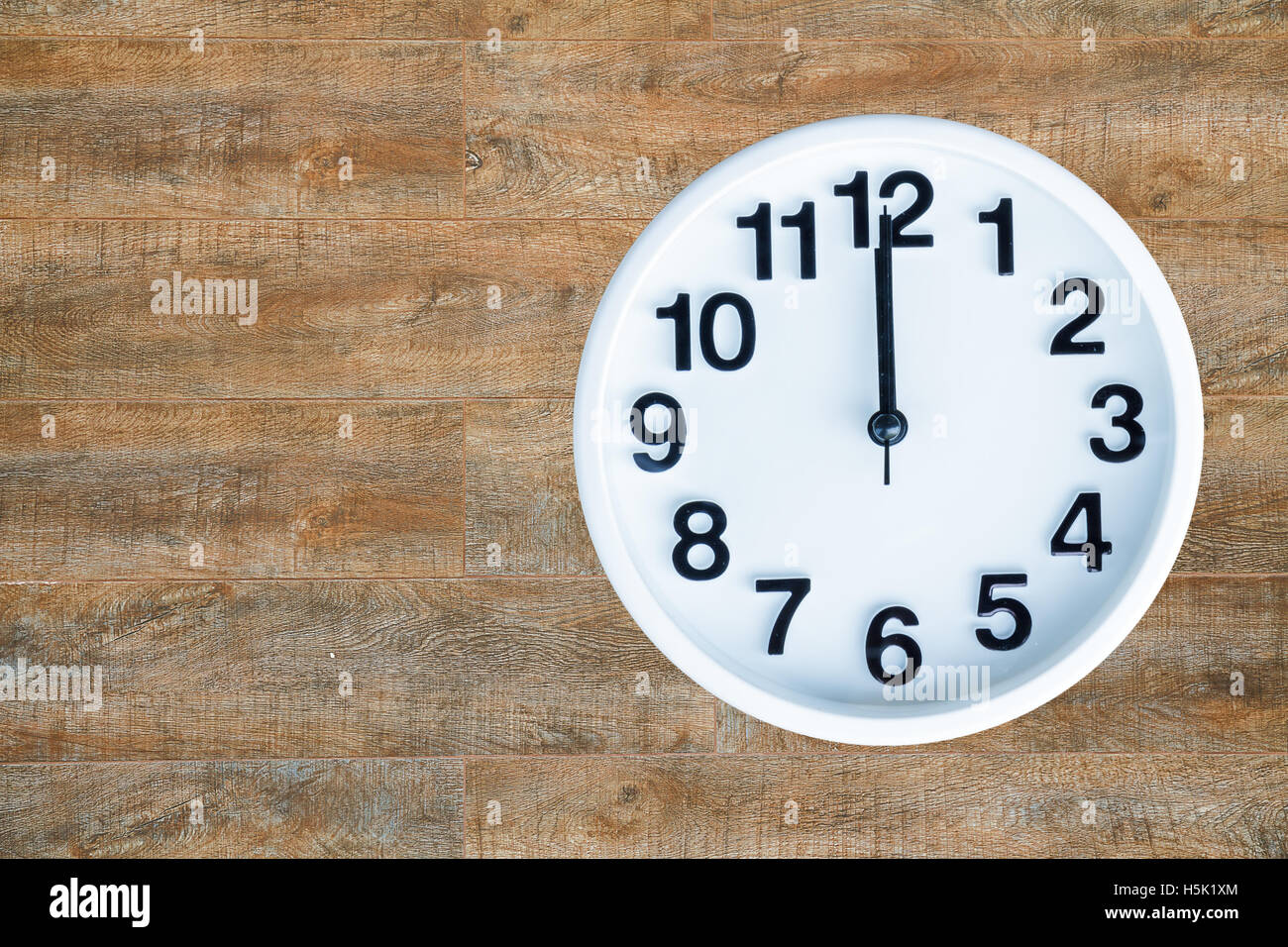 12pm clock Cut Out Stock Images & Pictures - Alamy