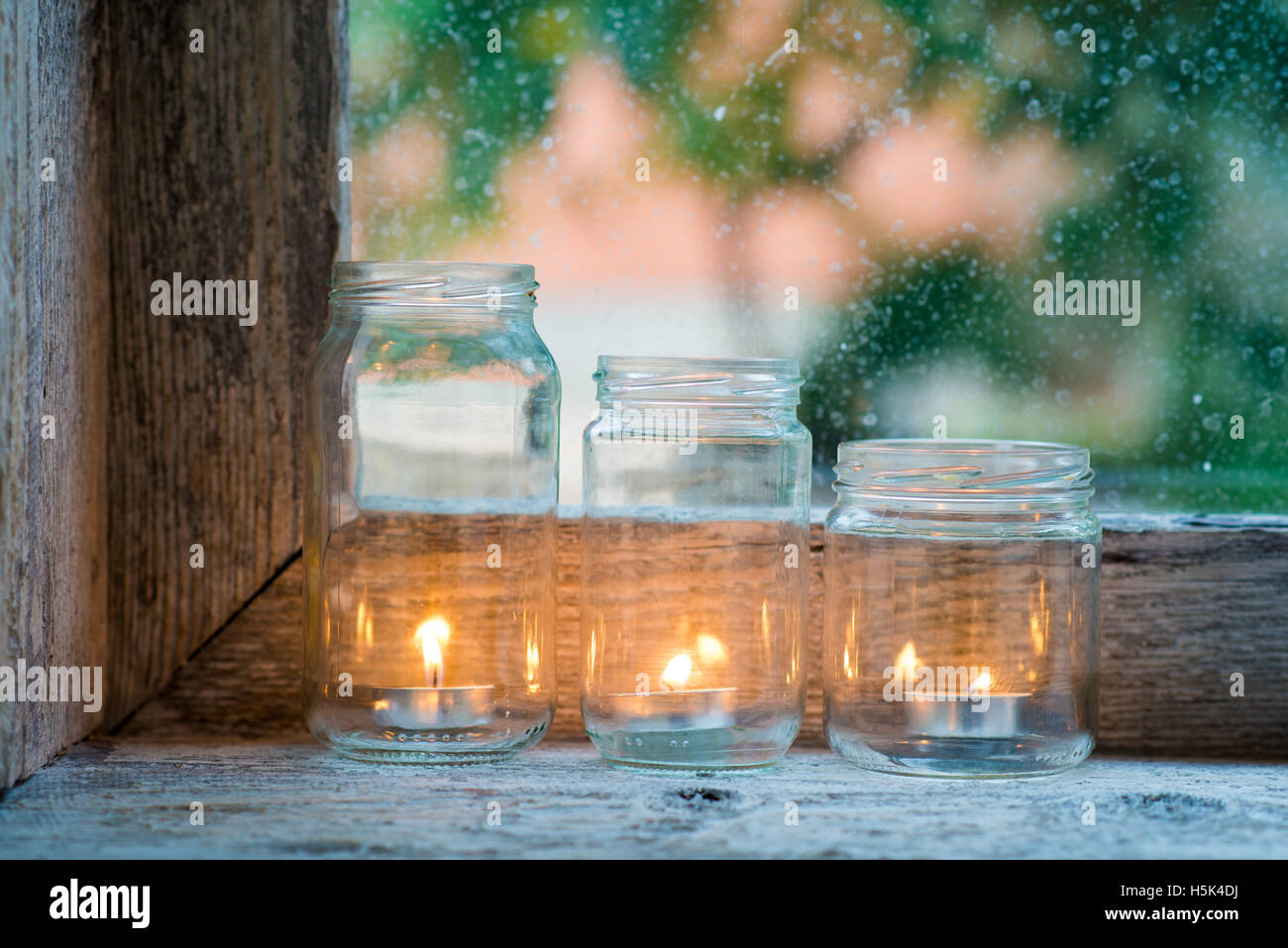 Candles christmas window hires stock photography and images Alamy