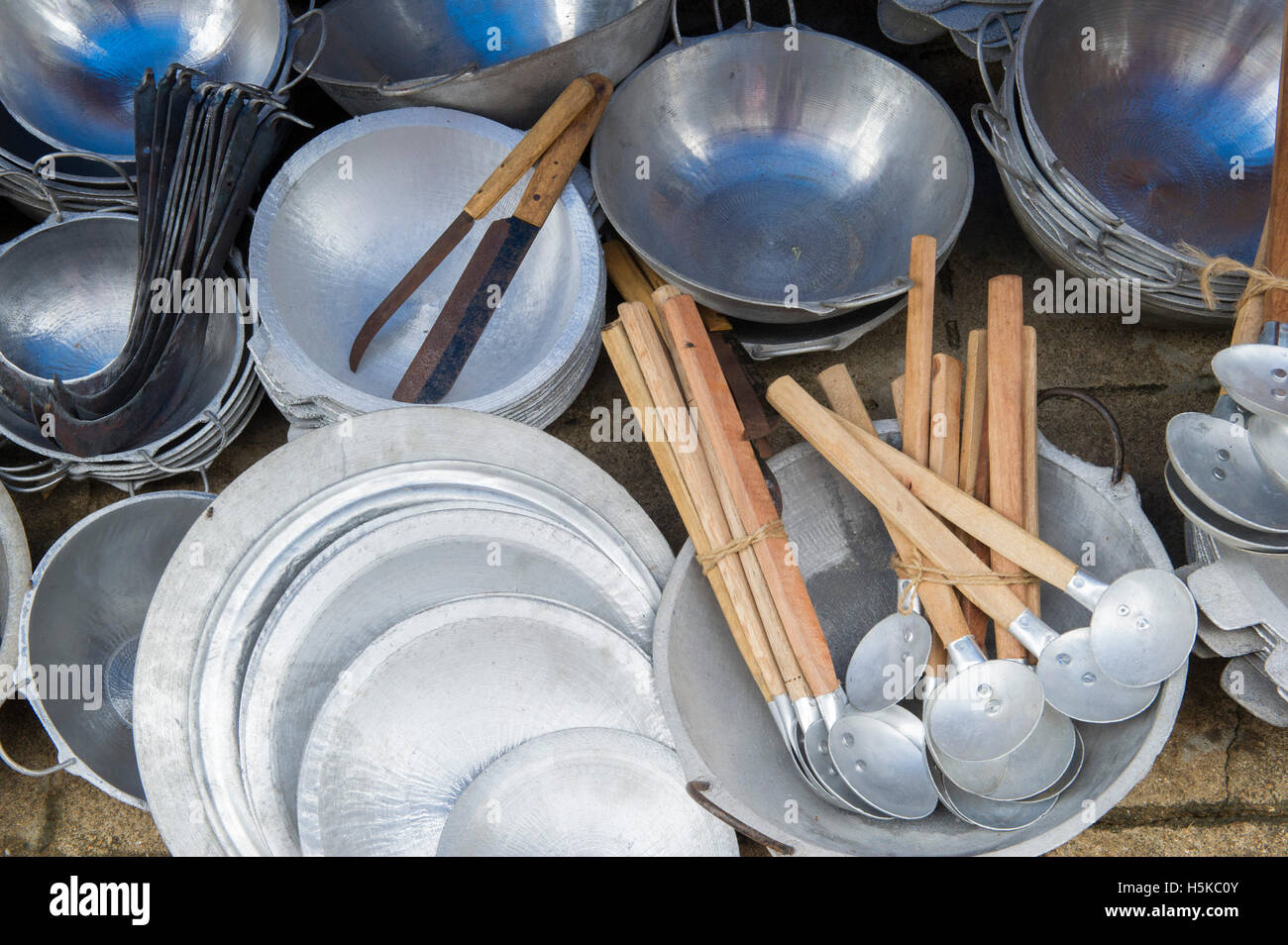Metal cooking gear for sale in the market, Batticaloa, Sri Lanka Stock