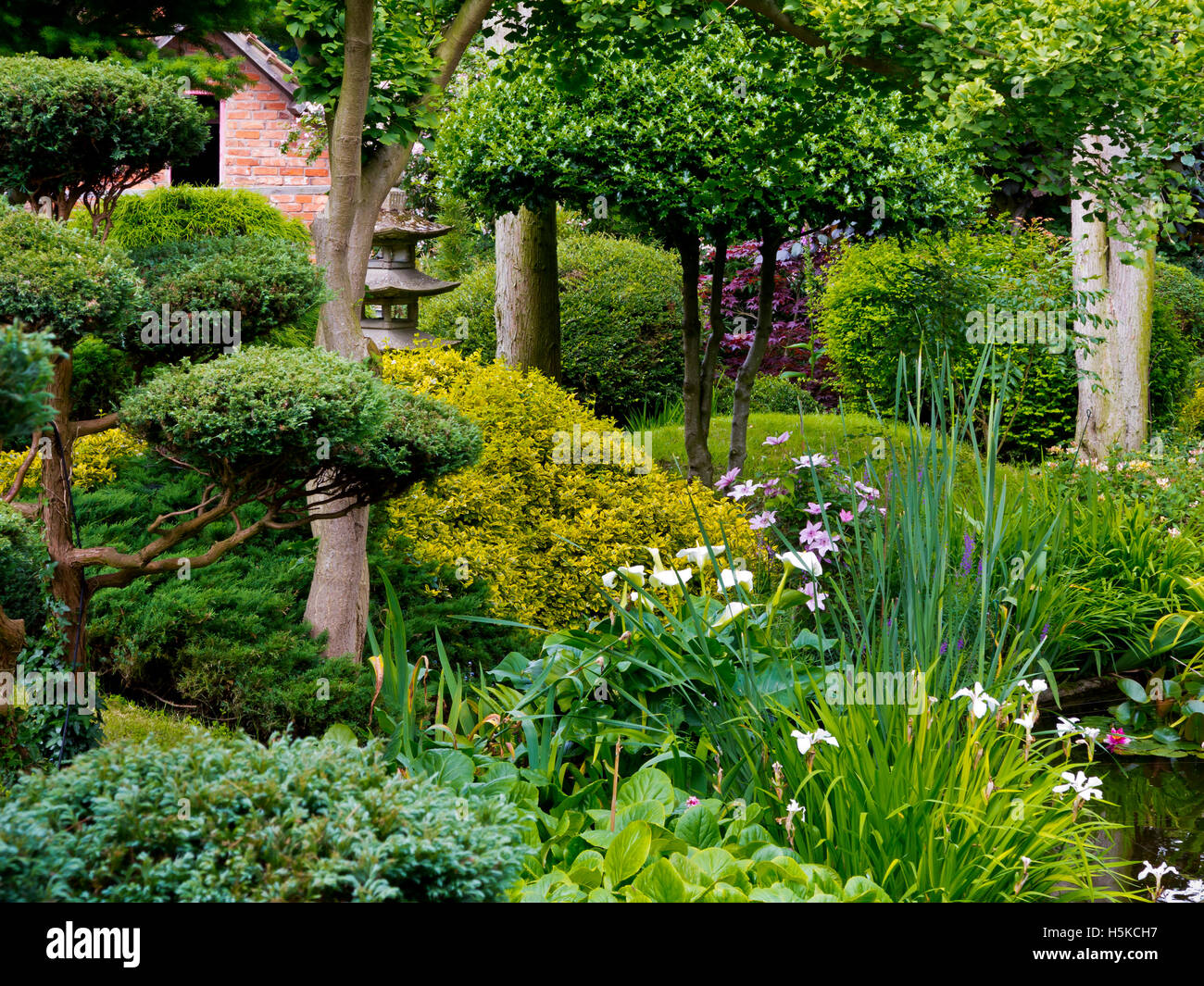 Pure Land Meditation Centre and Japanese Garden near Newark Nottinghamshire England UK Stock Photo