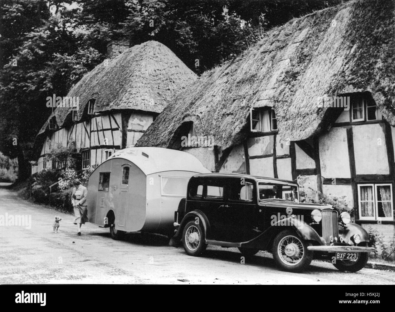 Austin Twenty 1936 with caravan Stock Photo