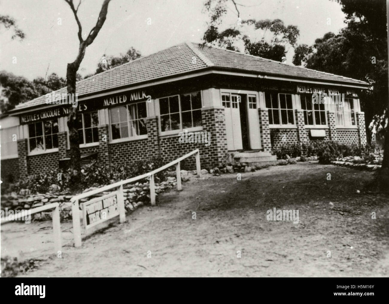 Sublime Point Refreshment Inn Cafe Wollongong RAHS undated  [RAHS Stock Photo