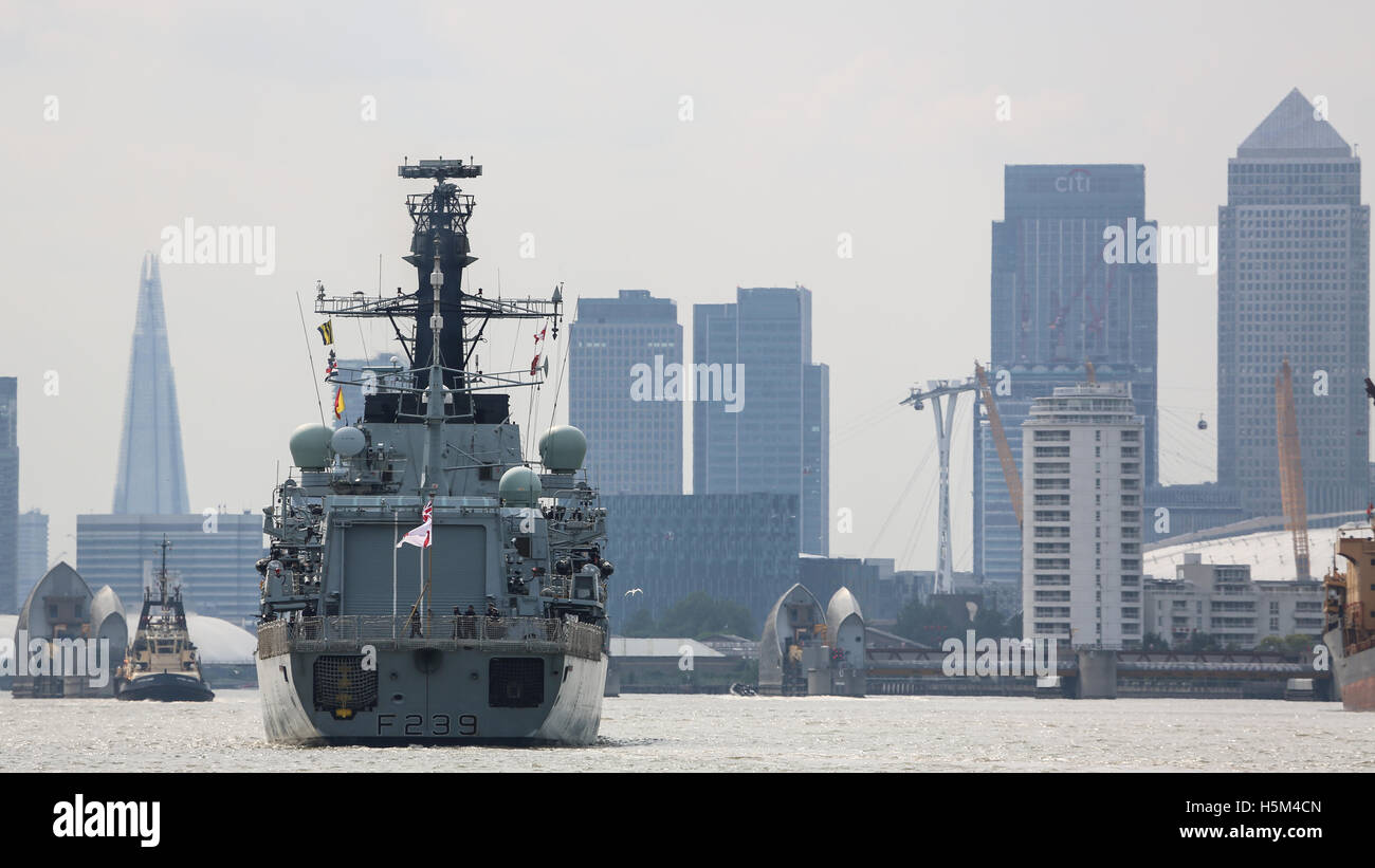 Hms richmond f239 type 23 hi-res stock photography and images - Alamy