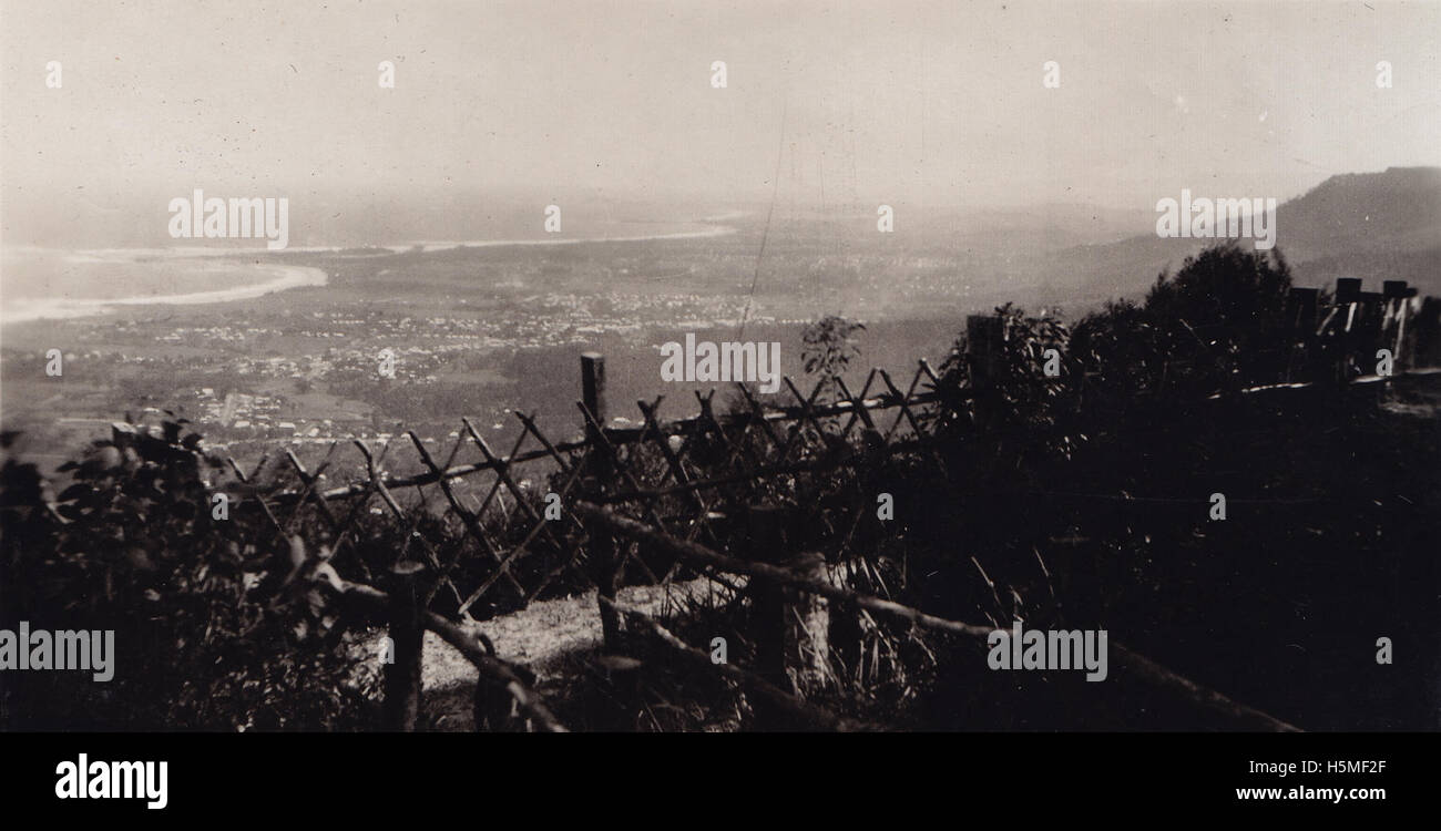 Looking towards Bulli and Woonona 1926 [RAHS Photograph Collection] Stock Photo