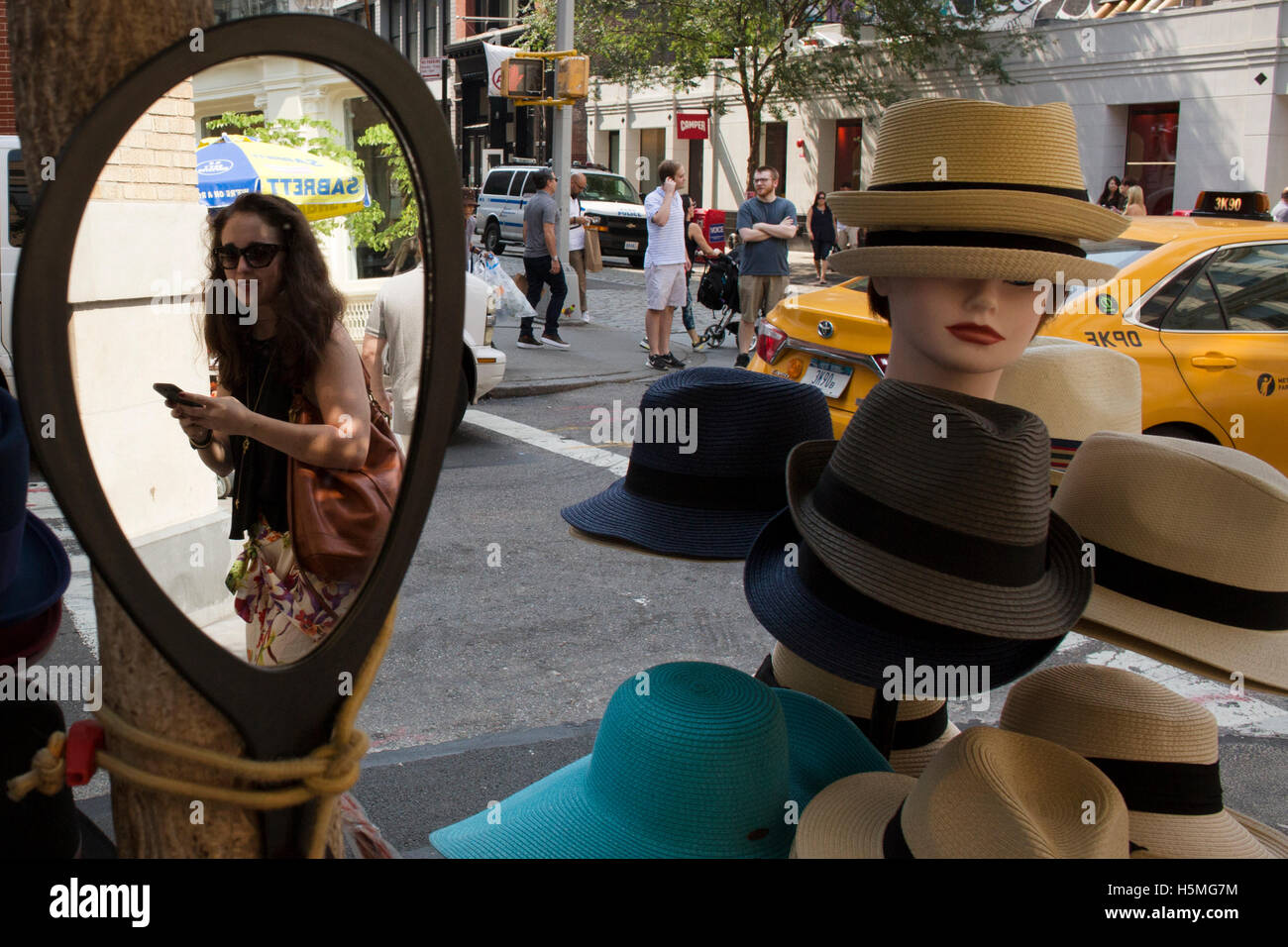 Street scene in New York City , USA Stock Photo - Alamy