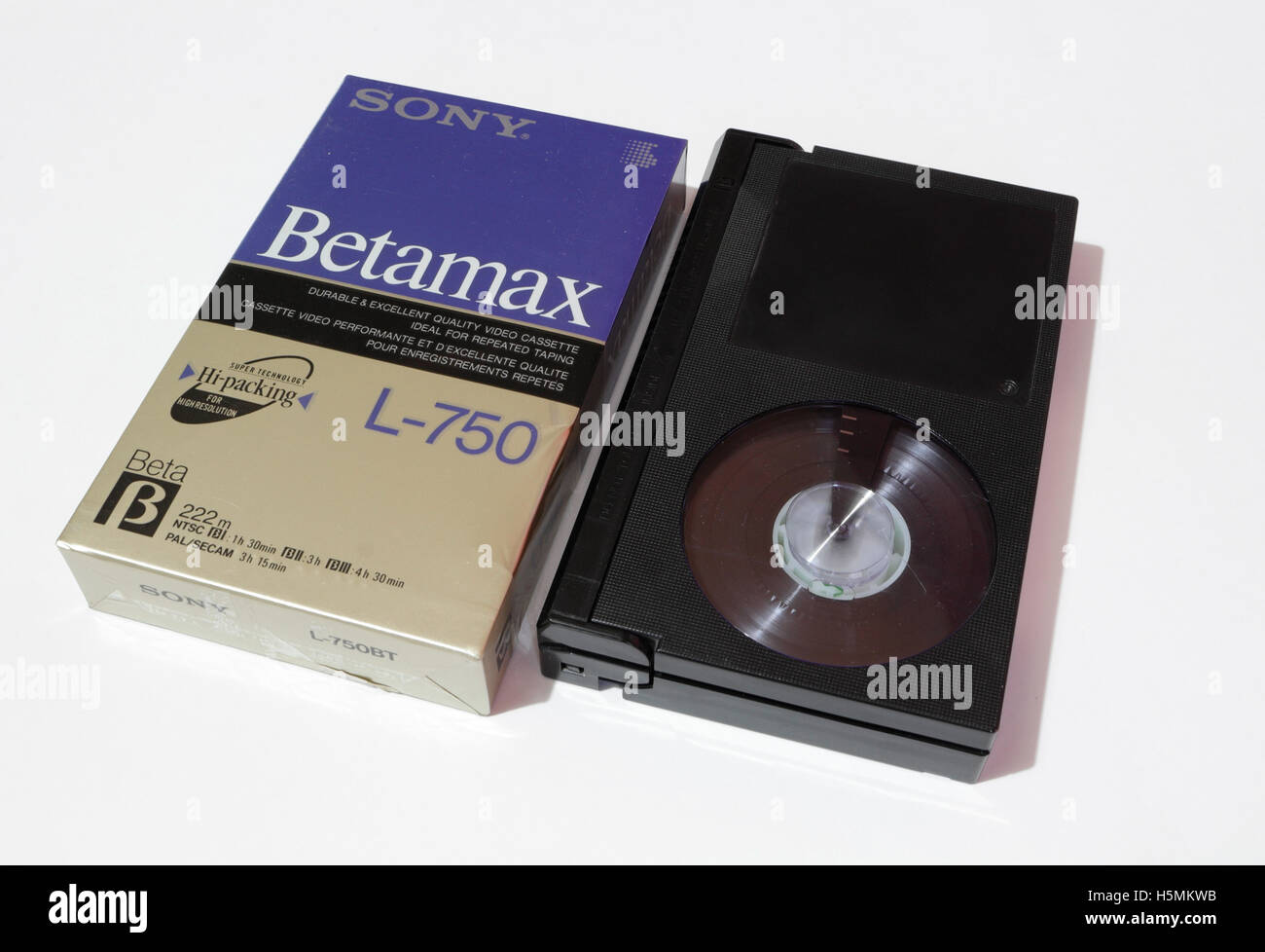 [Obrazek: sony-betamax-tape-and-packaging-H5MKWB.jpg]
