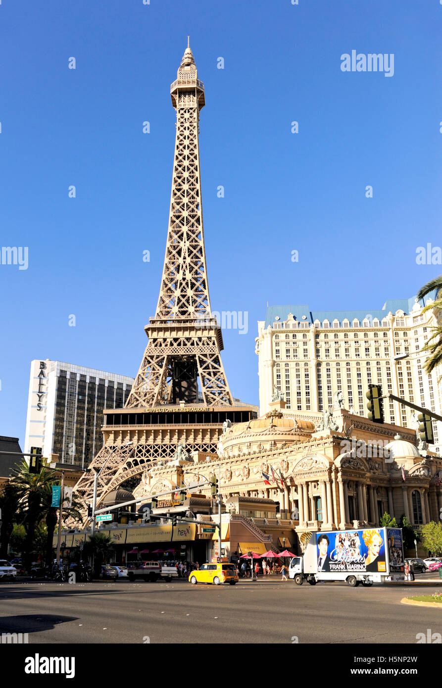 Paris on the strip in Las Vegas, Eiffel Tower Restaurant Stock