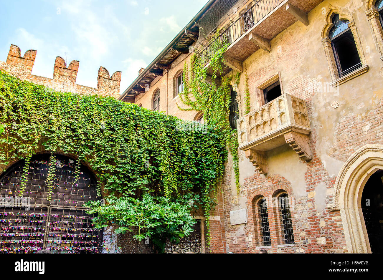 Romeo And Juliet Hi res Stock Photography And Images Alamy Romeo And Juliet Hi res Stock Photography And Images Alamy