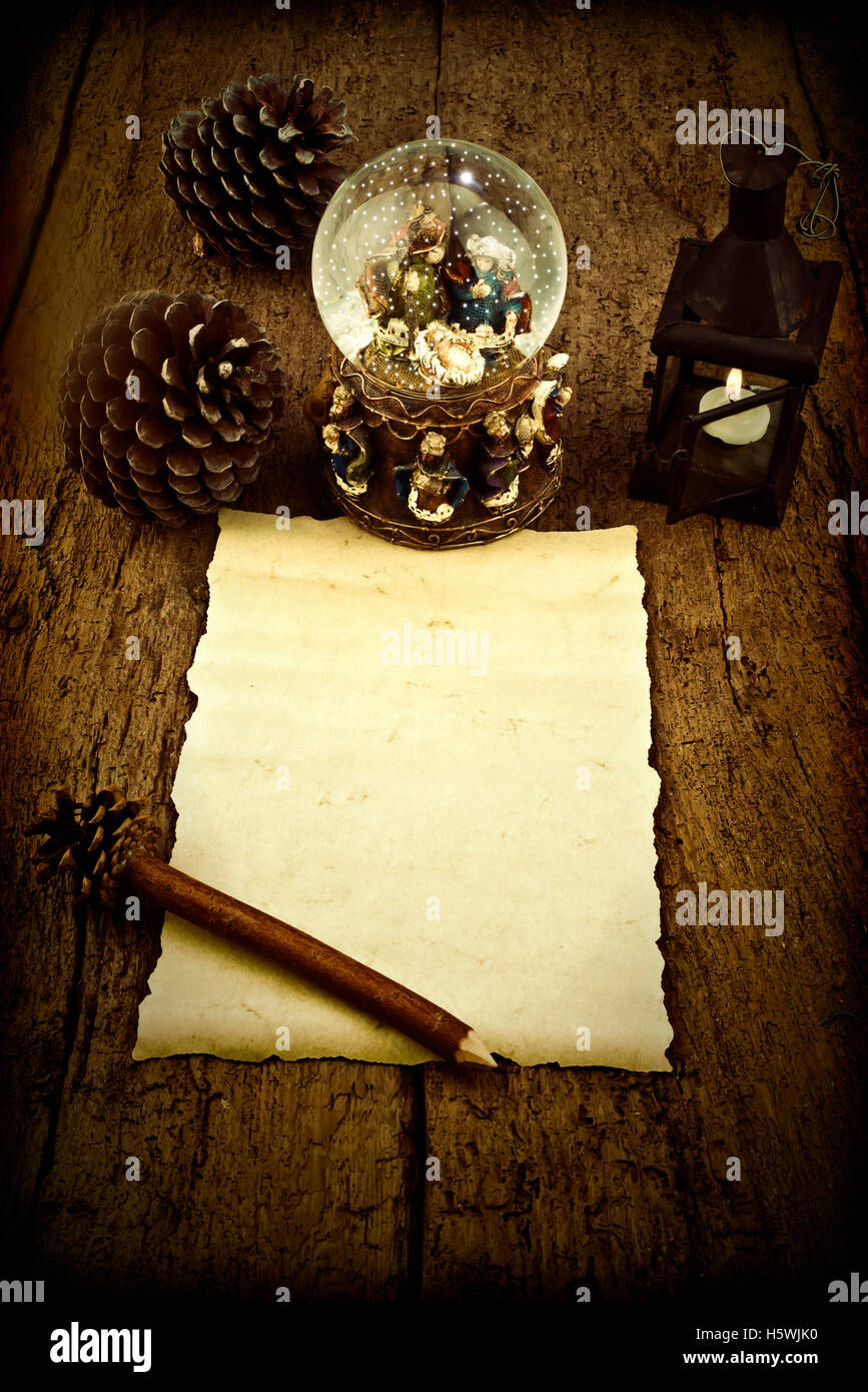 https://c8.alamy.com/comp/H5WJK0/letter-blank-parchment-to-write-magi-or-compliment-the-christmas-H5WJK0.jpg